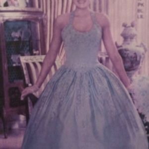 Quincienera Dress and Bundle